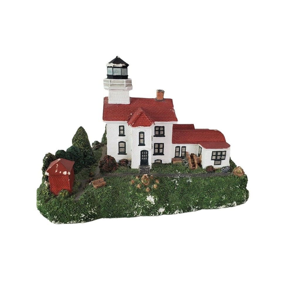 Vintage 1997 Harbour‎ Lights Grand Traverse Michigan Lighthouse Figurine GUC
